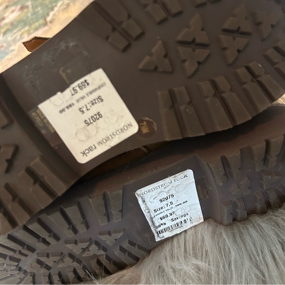 Arturo Chiang Brown Shearling Lined Boot - Picture 9 of 9